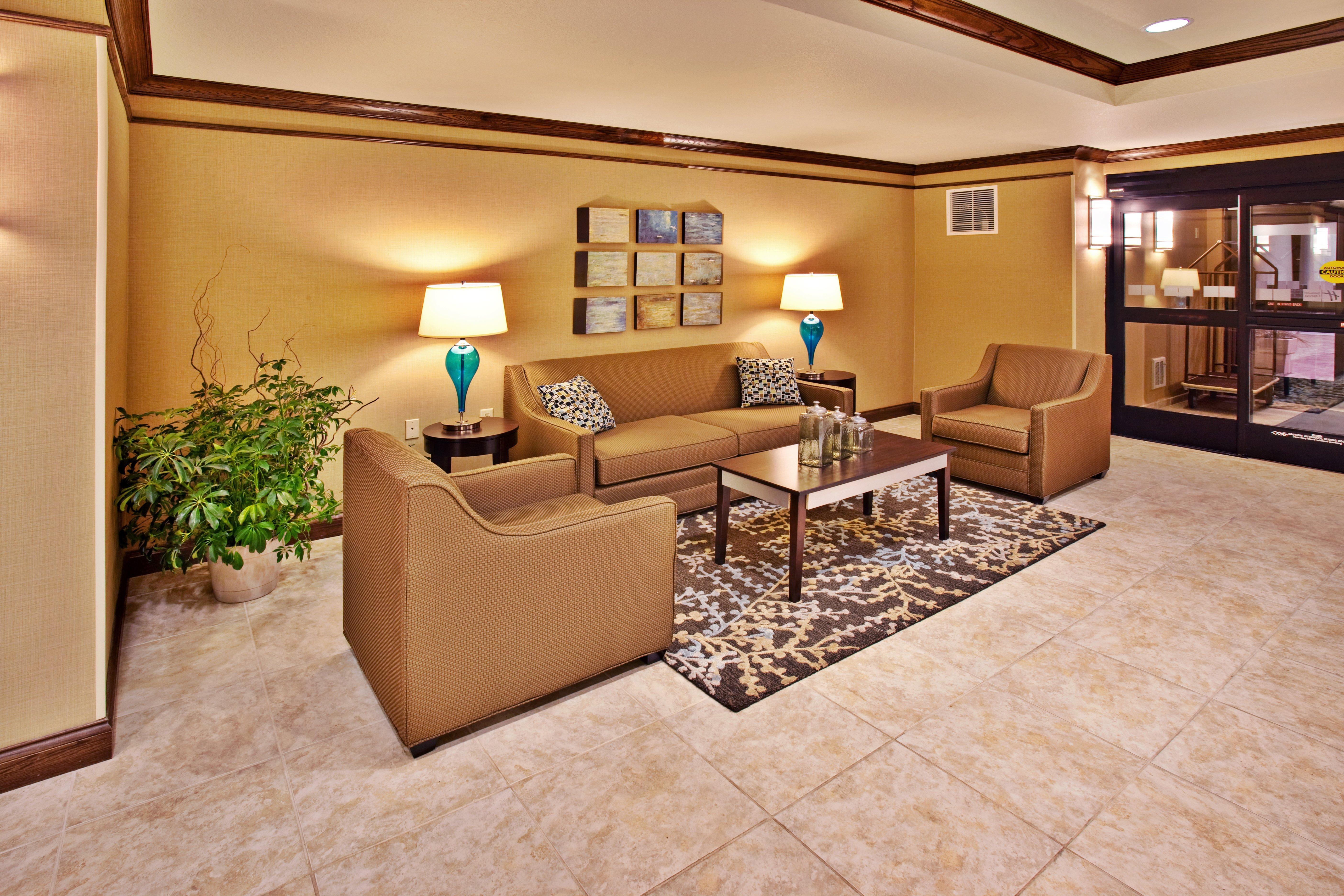 Holiday Inn Express Hotel & Suites - Dubuque West By Ihg Eksteriør billede