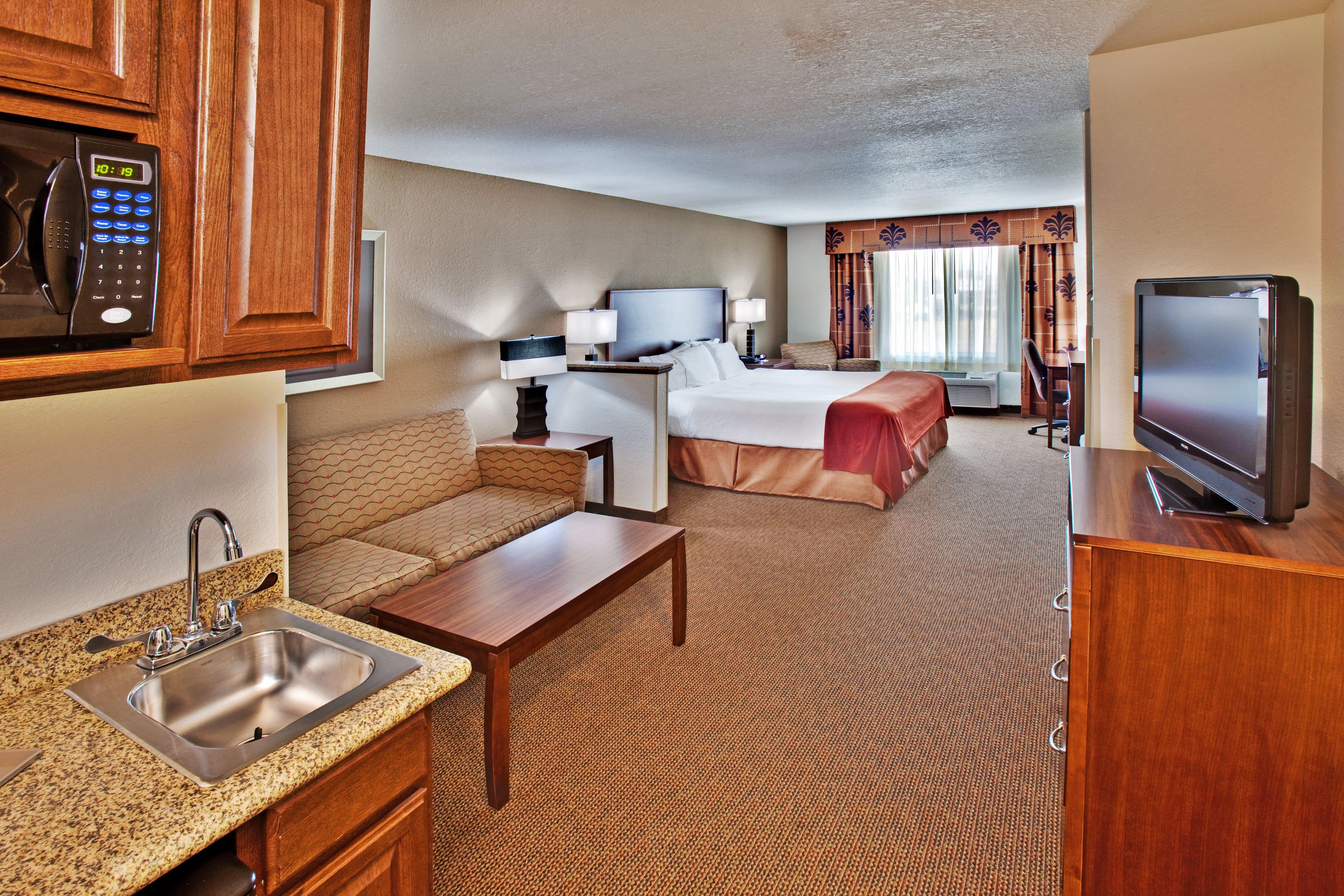 Holiday Inn Express Hotel & Suites - Dubuque West By Ihg Eksteriør billede